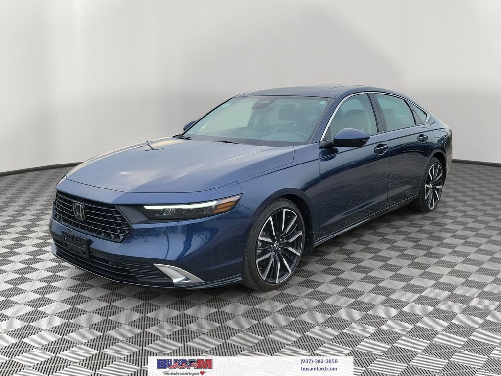 Used 2024 Honda Accord Touring video 2