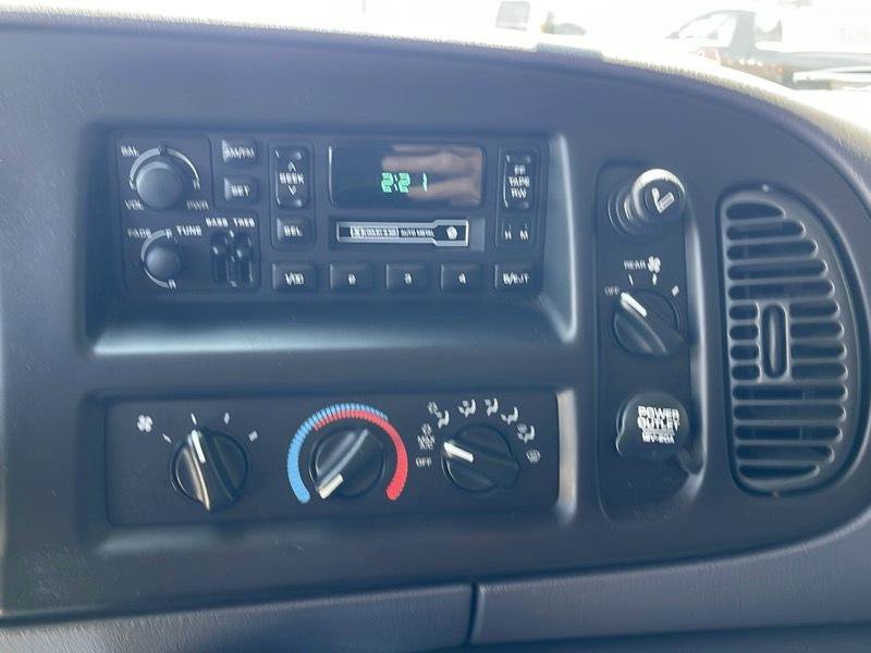 Used 1999 Dodge B1500 RWD image 34