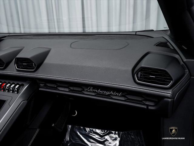 Used 2023 Lamborghini Huracan EVO RWD image 45
