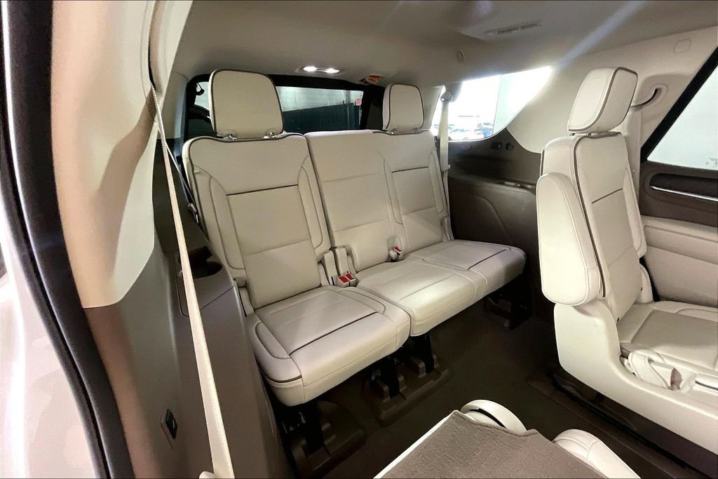 Used 2021 GMC Yukon Denali w/ Denali Ultimate Package image 40