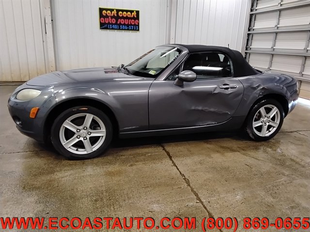 Used 2006 MAZDA MX-5 Miata Touring image 2