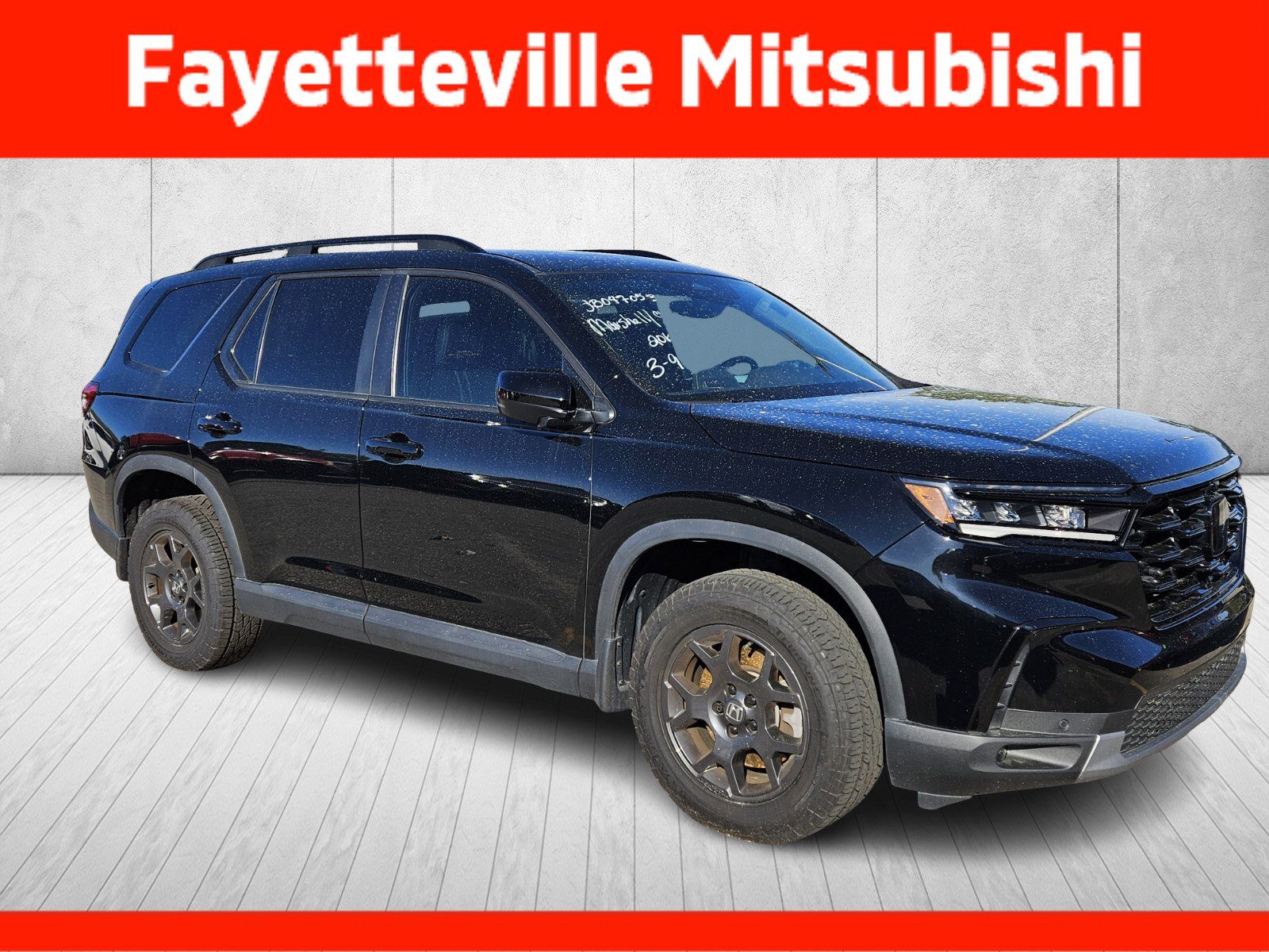 Used 2025 Honda Pilot TrailSport image 1