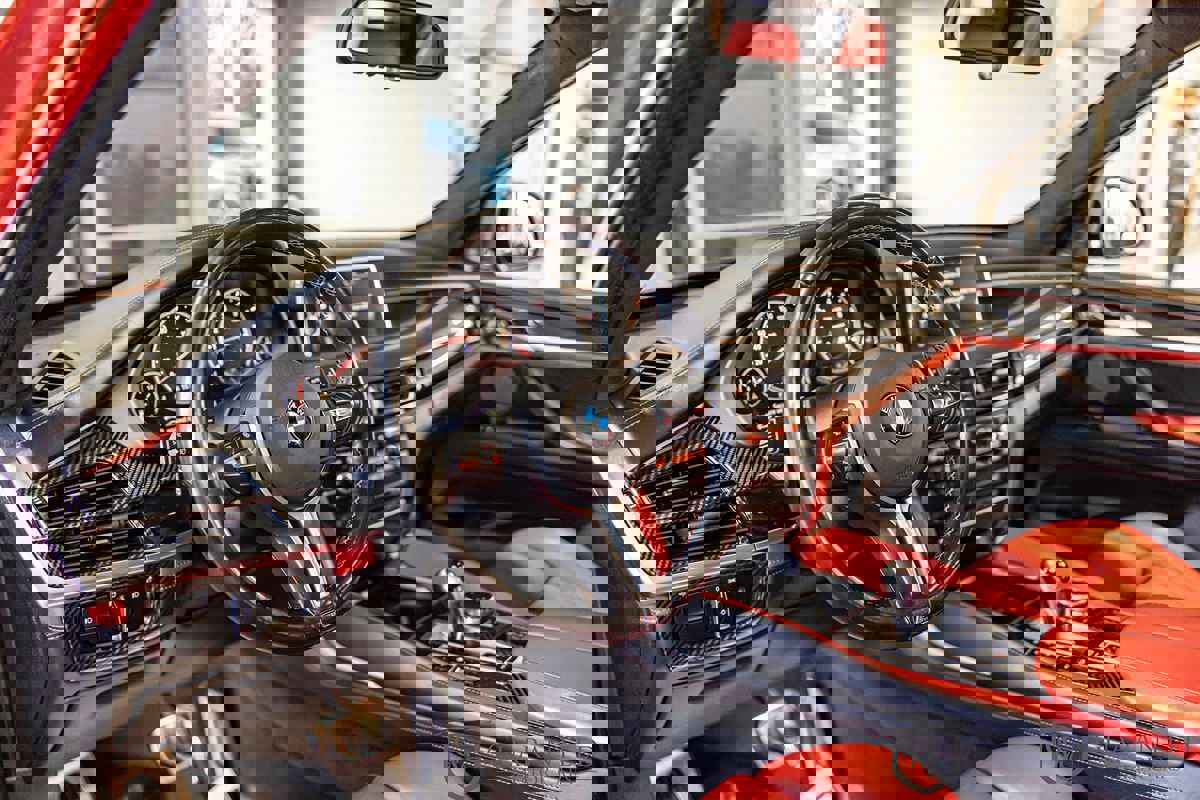 Used 2016 BMW X5 M image 20