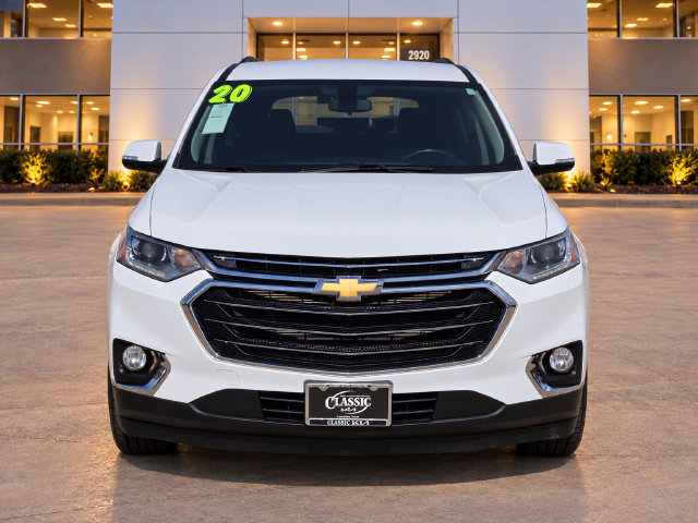 Used 2020 Chevrolet Traverse LT FWD image 2
