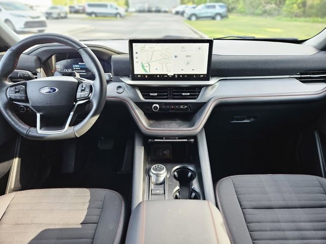 Used 2025 Ford Explorer ST-Line w/ ST-Line Street Pack image 15