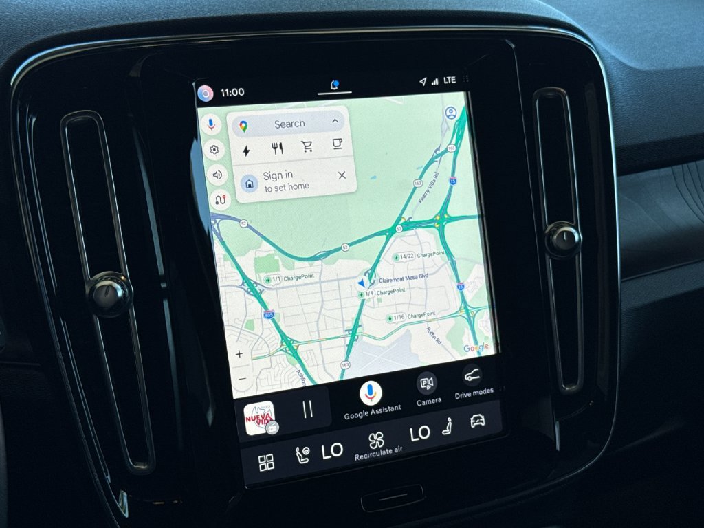 Certified 2023 Volvo XC40 Recharge Ultimate AWD/4WD image 18