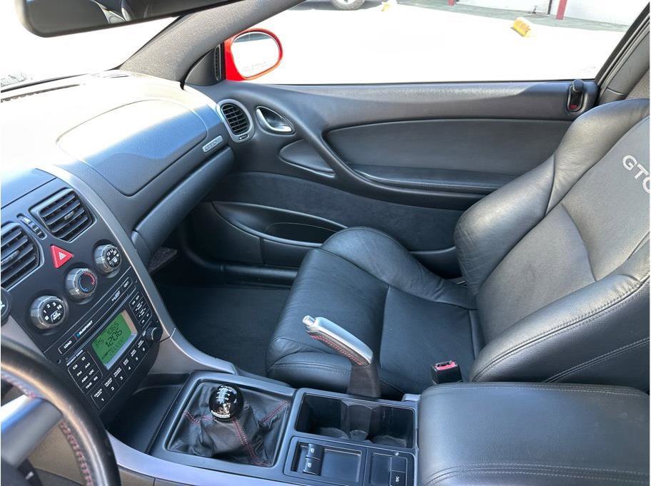 Used 2005 Pontiac GTO image 27