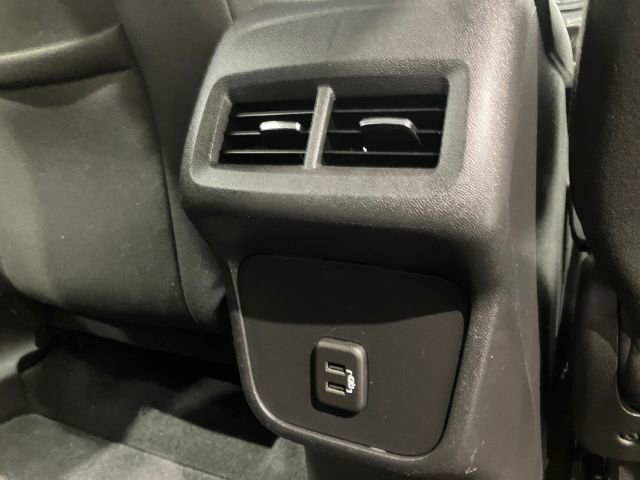 Used 2020 Chevrolet Equinox LS image 40