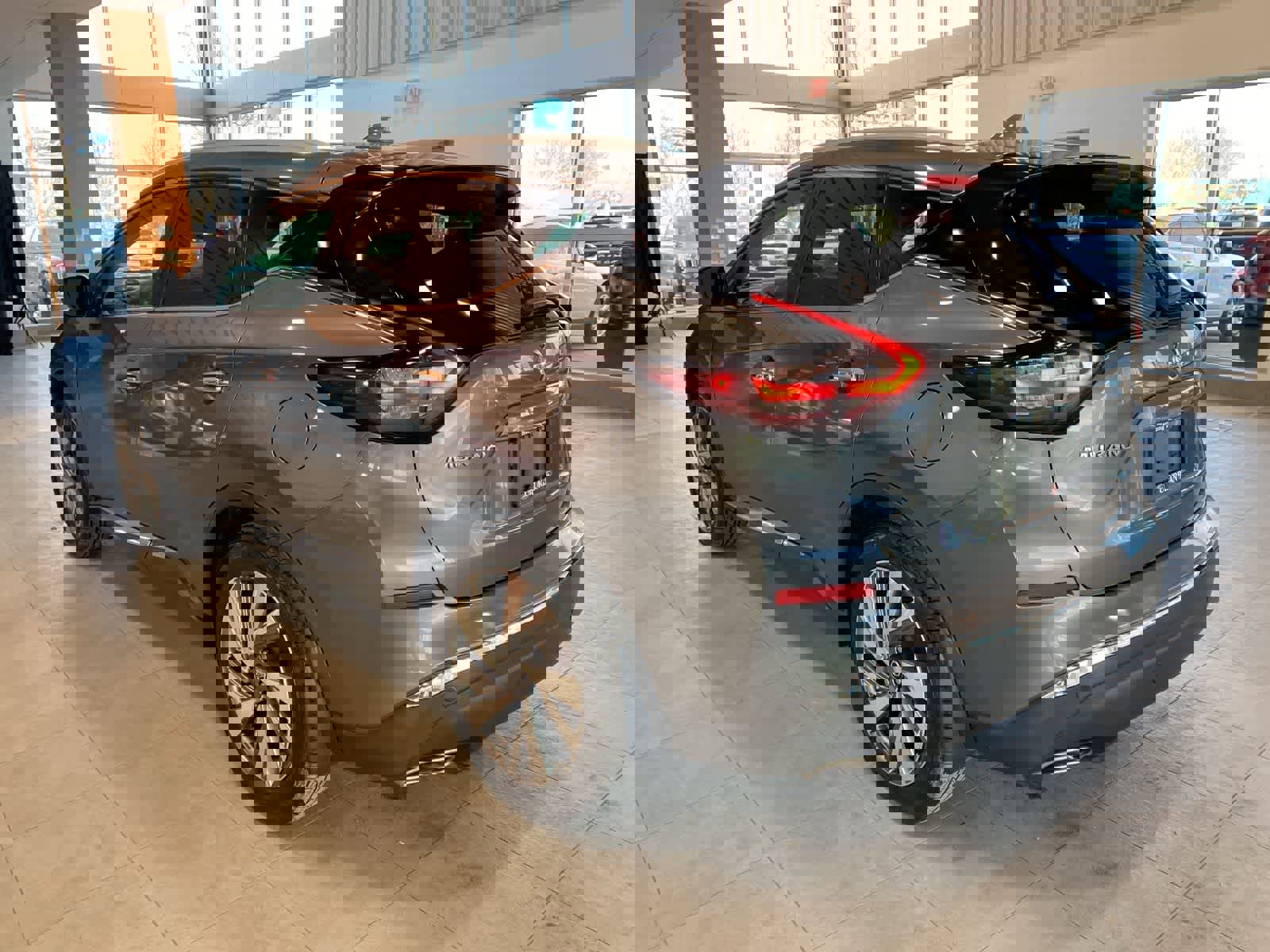 Used 2020 Nissan Murano SL image 3