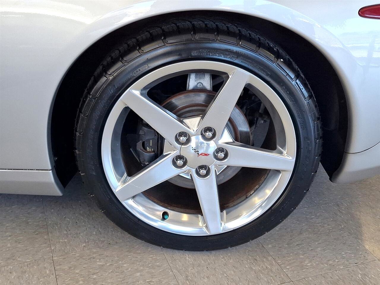 Used 2005 Chevrolet Corvette Convertible w/ Preferred Equipment Group image 10