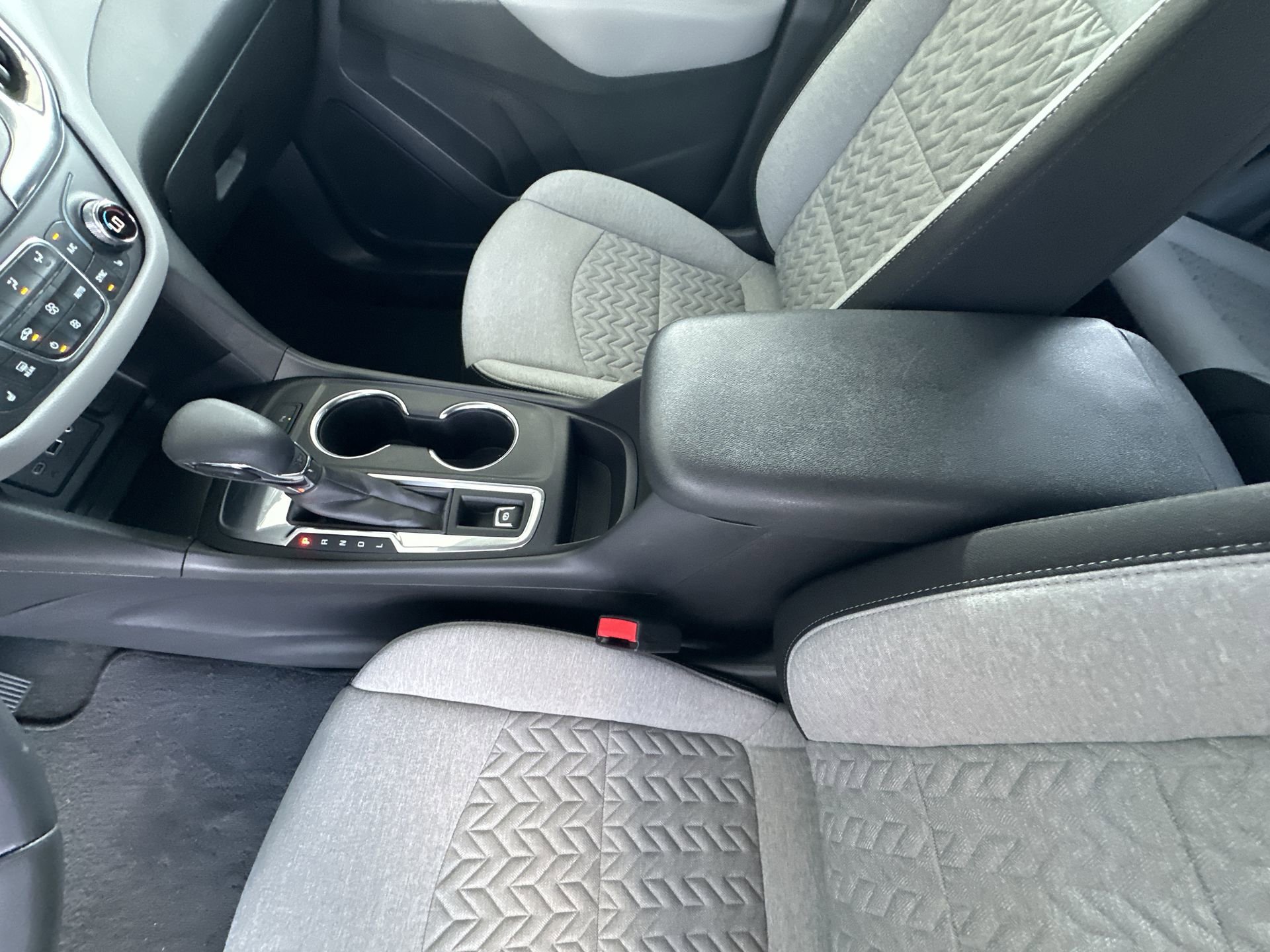 Used 2022 Chevrolet Equinox LT FWD image 33