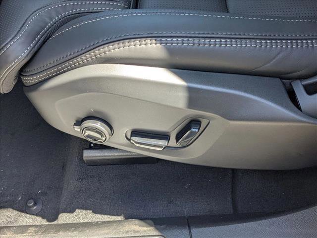 New 2026 Volvo XC60 B5 Ultra w/ Climate Package image 4