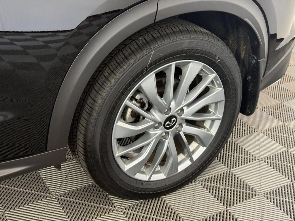 Certified 2025 INFINITI QX50 Pure AWD/4WD image 16