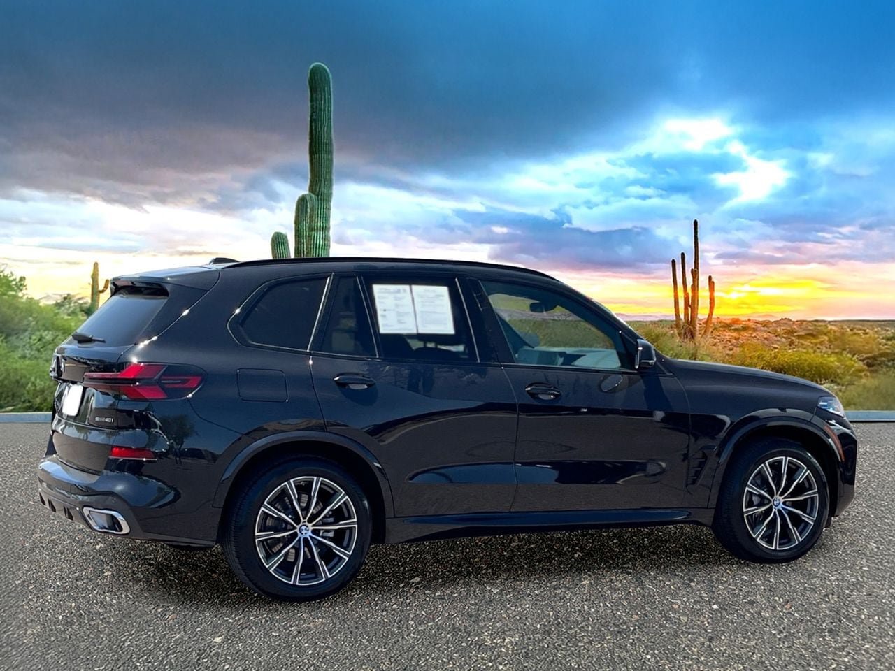 Used 2026 BMW X5 sDrive40i w/ M Sport Package RWD image 5