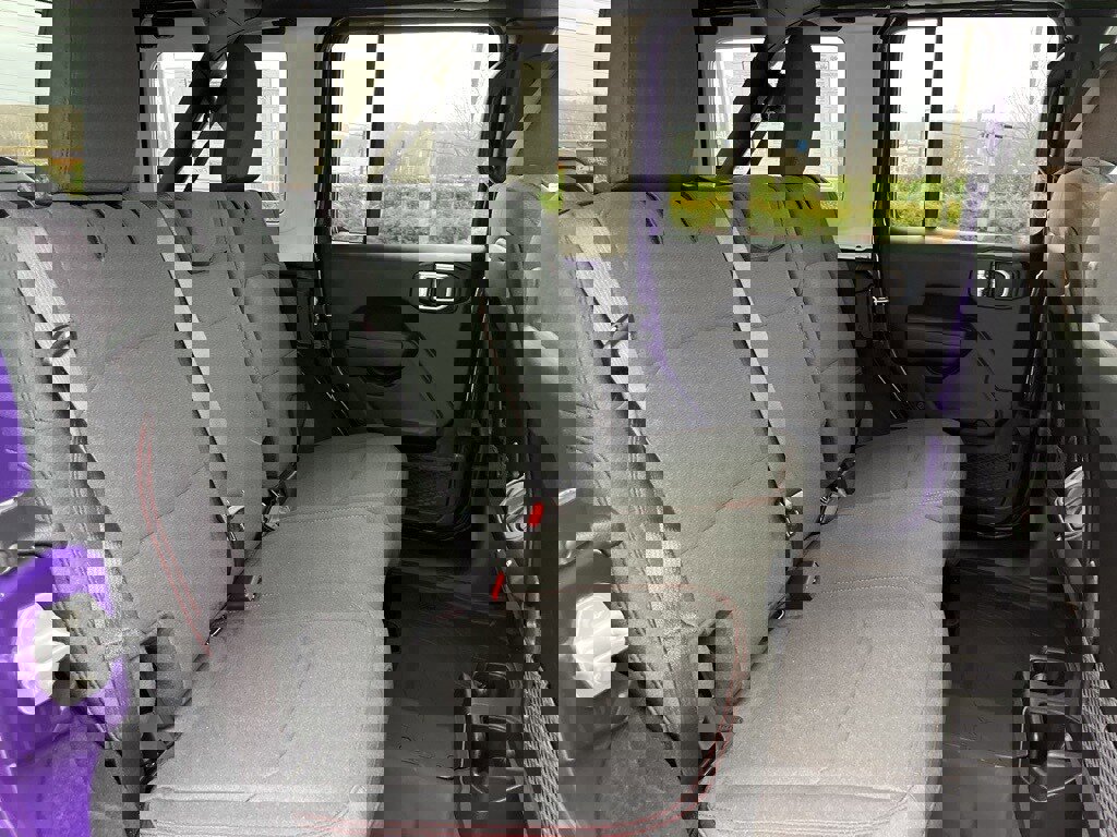 New 2026 Jeep Wrangler Unlimited Rubicon w/ Technology Group image 24