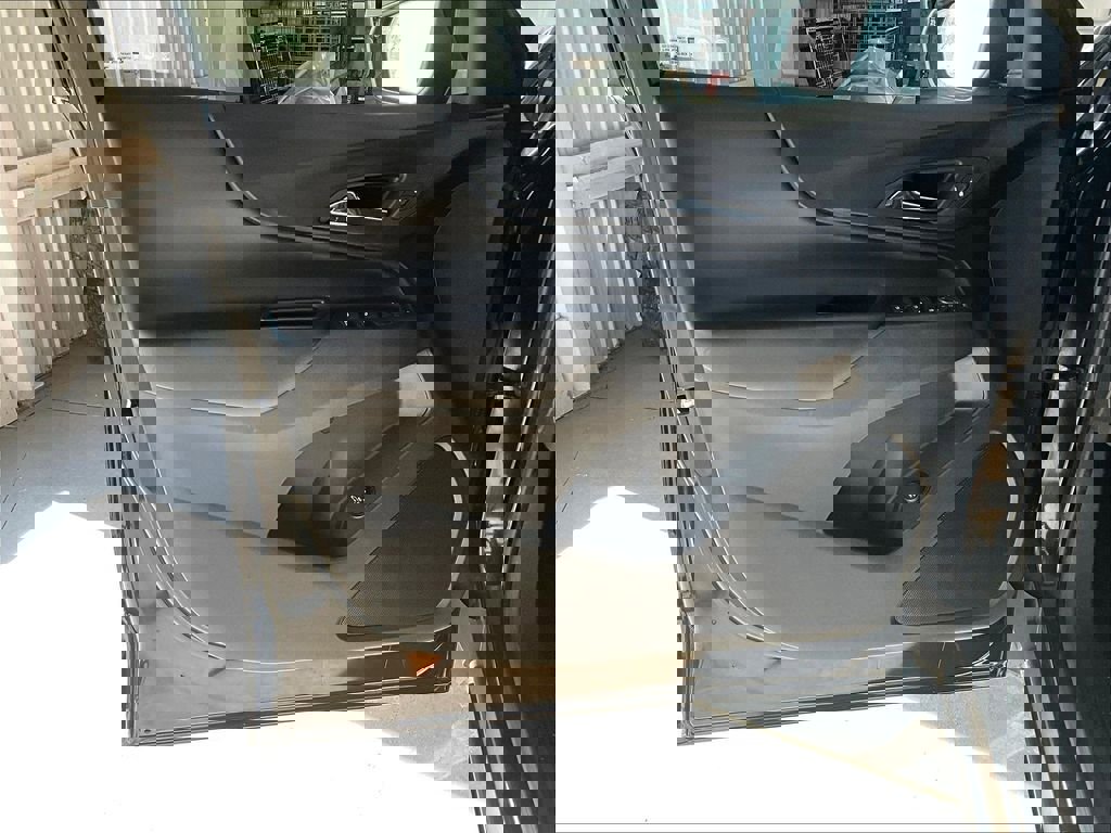 Used 2022 Chevrolet Equinox LT image 9