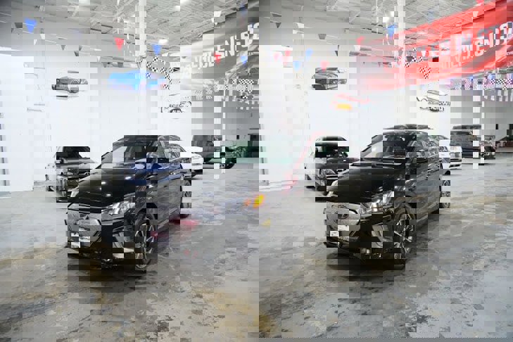 Used 2020 Hyundai Ioniq Limited image 4