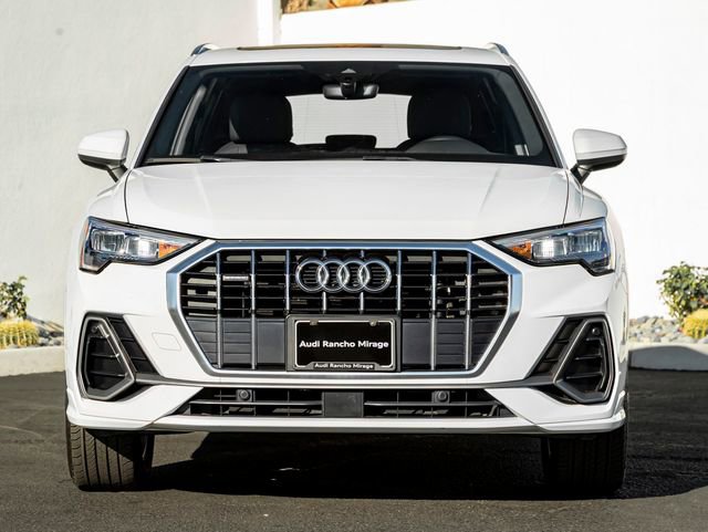 Used 2020 Audi Q3 2.0T Premium w/ Convenience Package image 3