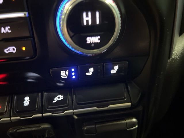 Used 2022 GMC Sierra 2500 SLT w/ SLT Convenience Package image 49