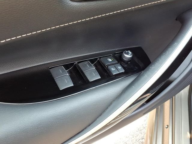 Used 2020 Toyota Corolla XSE FWD image 20