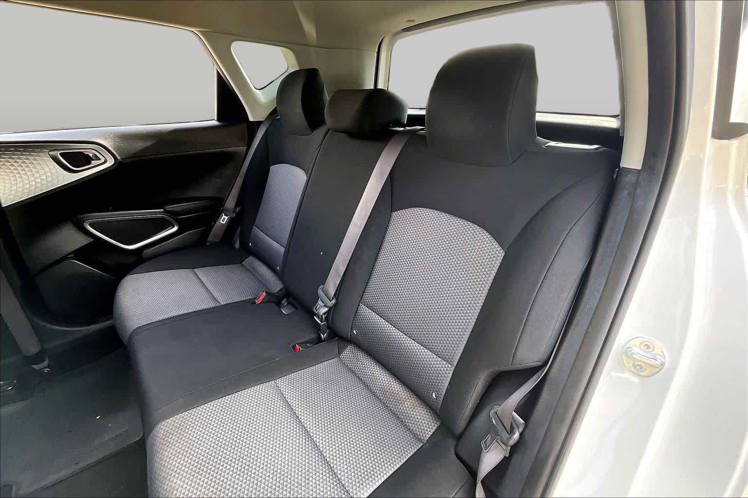 Used 2023 Kia Soul LX FWD image 20