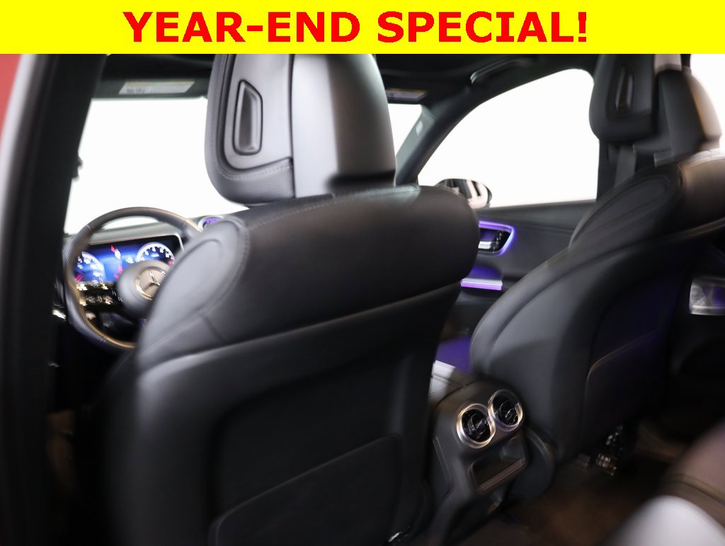 Used 2025 Mercedes-Benz GLC 300 4MATIC image 35