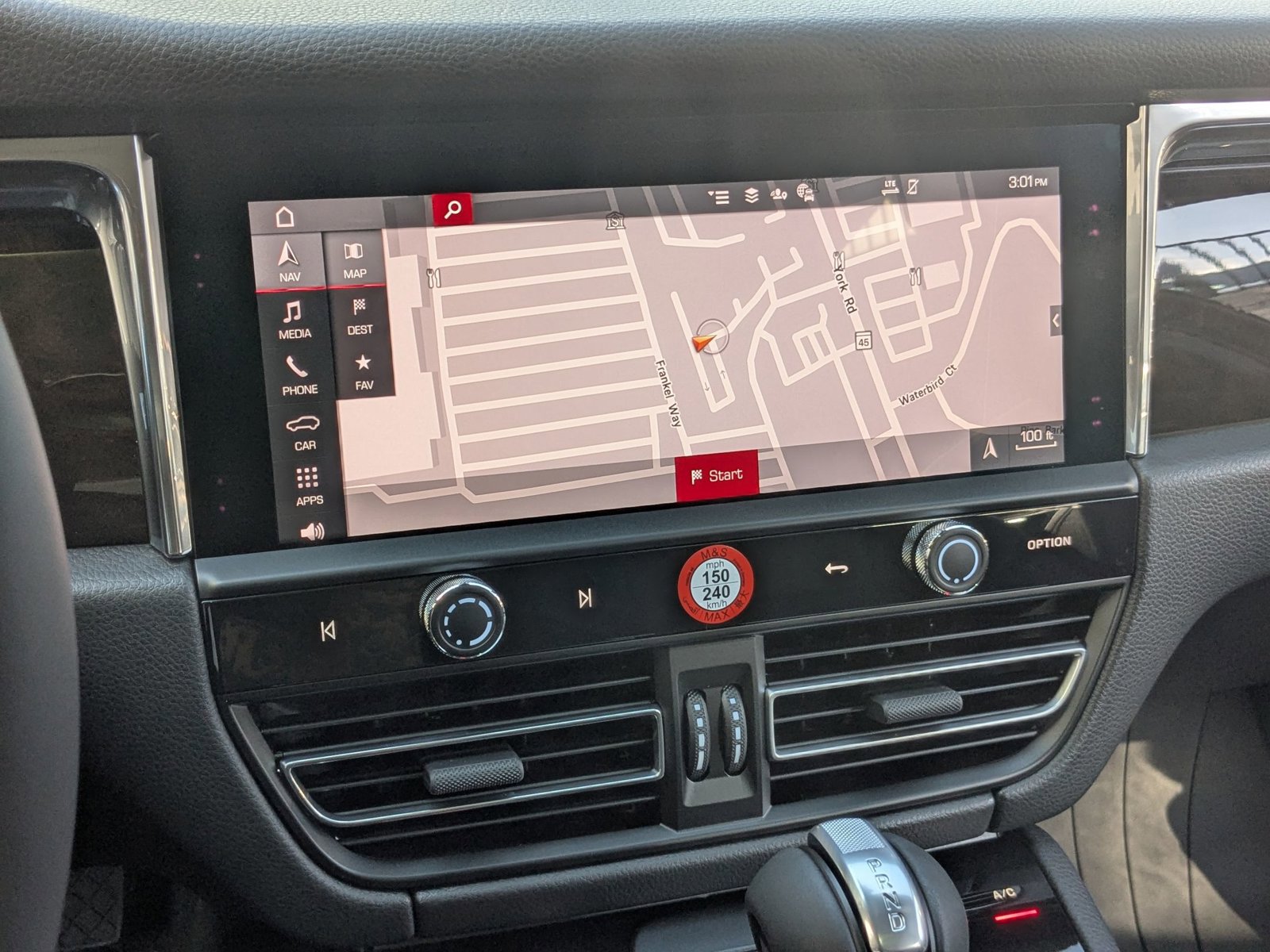 New 2026 Porsche Macan image 20