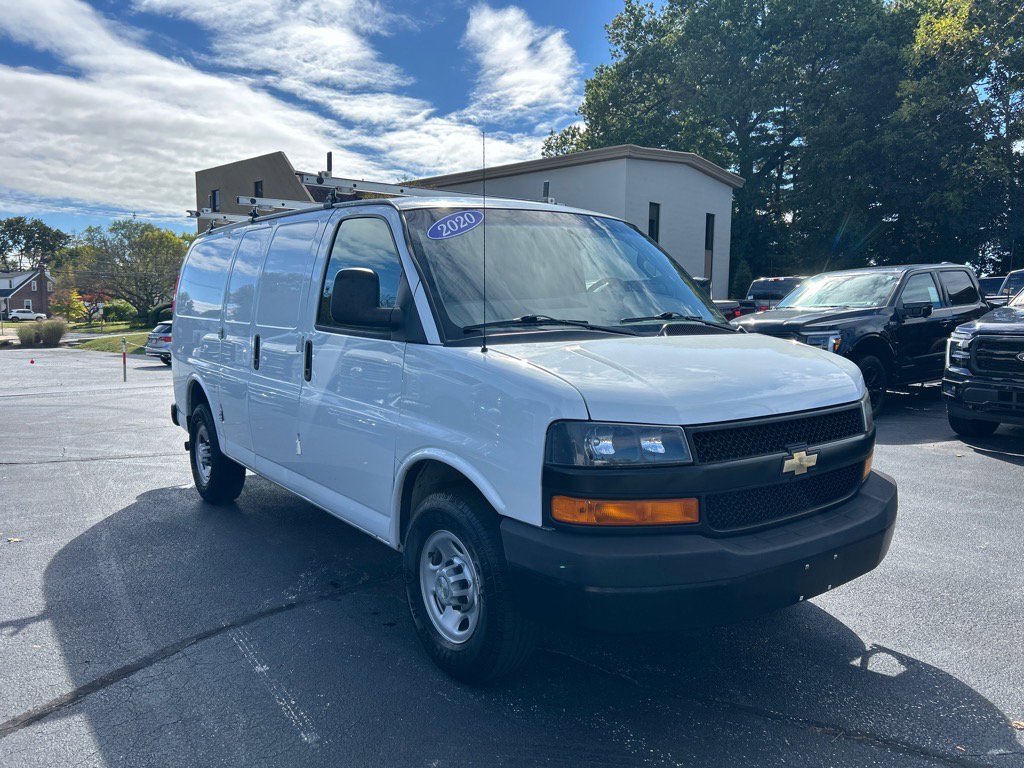 Used 2020 Chevrolet Express 2500 image 3