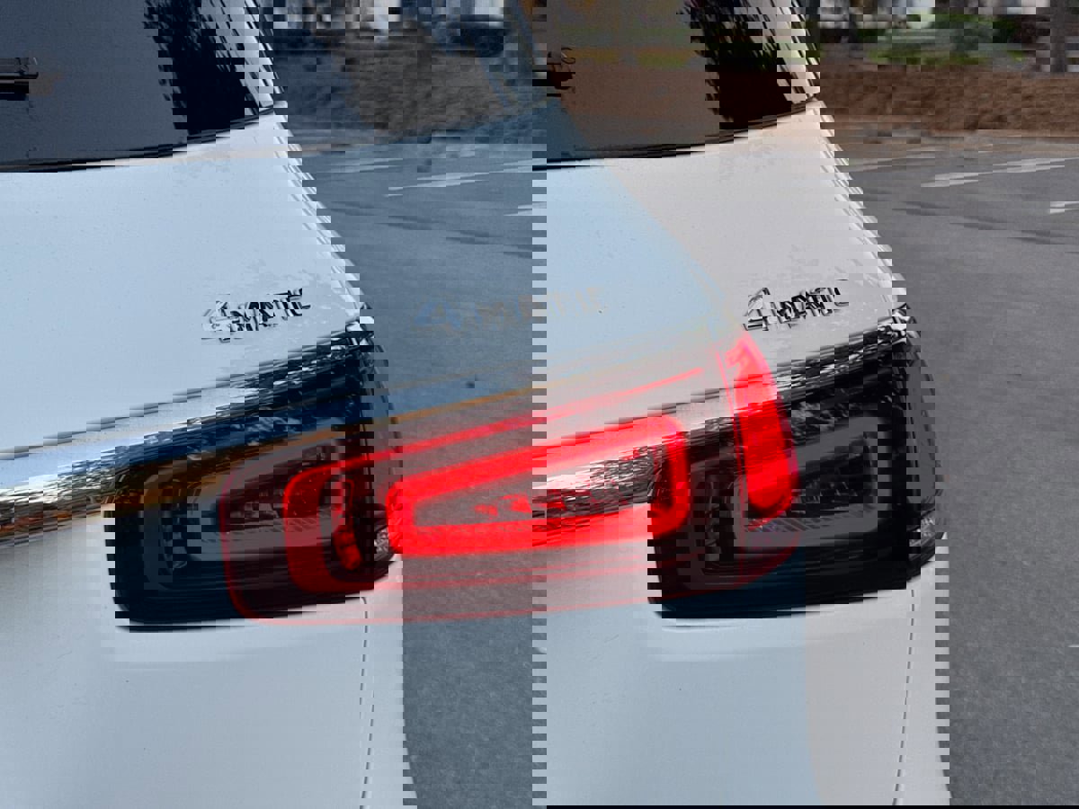 Used 2023 Mercedes-Benz GLS 450 4MATIC image 46