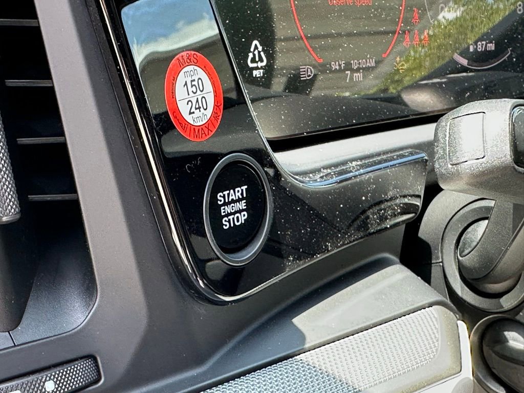 Used 2025 Porsche Cayenne image 17