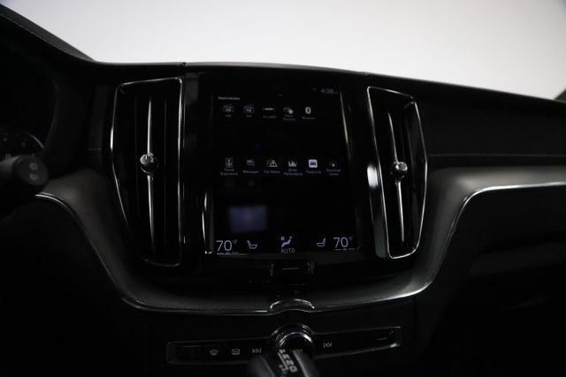 Used 2021 Volvo XC60 T5 R-Design w/ Advanced Package image 20