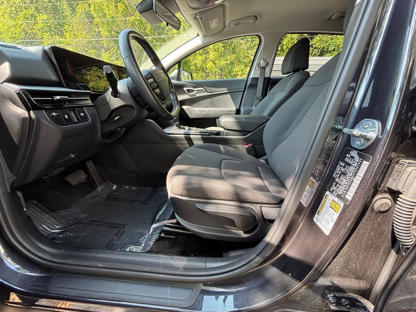 Used 2026 Kia Sportage LX FWD image 21