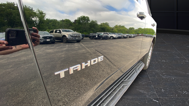 Used 2024 Chevrolet Tahoe Premier AWD/4WD image 35