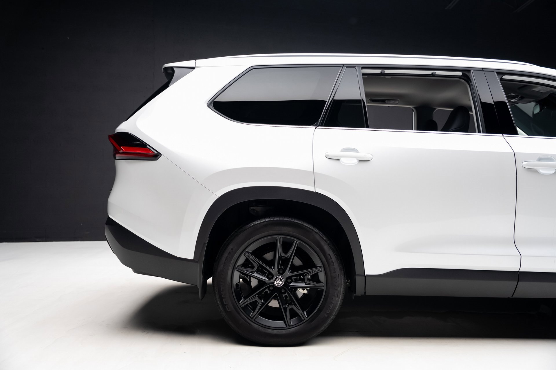 Used 2024 Toyota Grand Highlander XLE image 36