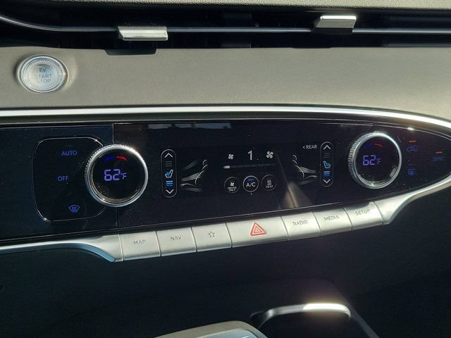 Certified 2023 Genesis Electrified GV70 AWD Advance image 31