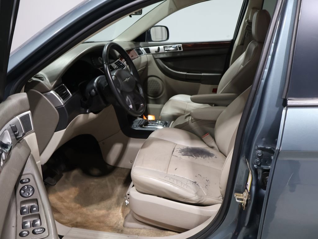 Used 2007 Chrysler Pacifica Touring image 9