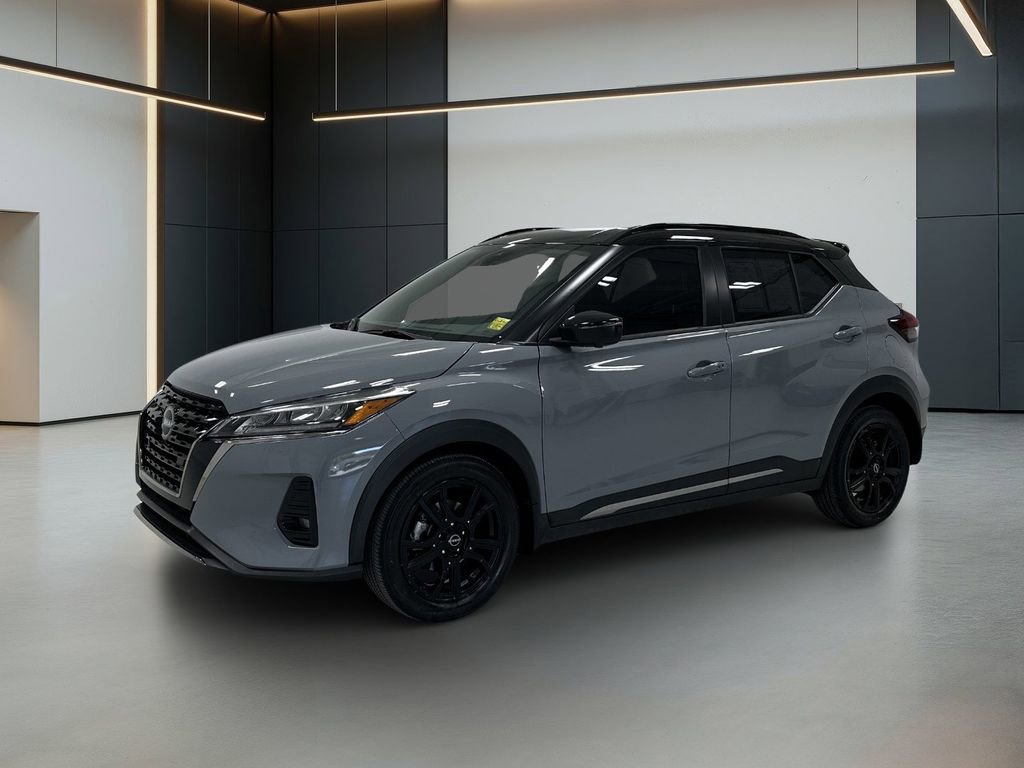 Used 2024 Nissan Kicks SR w/ SR Premium Package FWD image 1