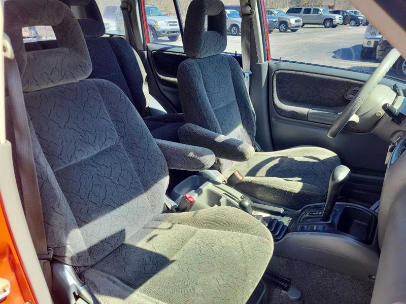 Used 2002 Chevrolet Tracker ZR2 image 10