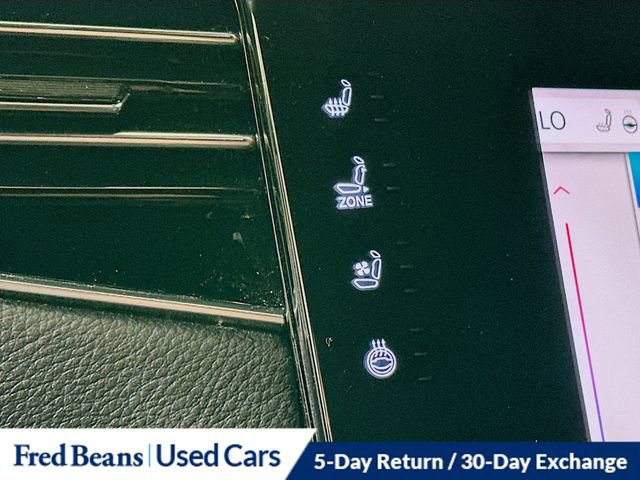 Used 2024 Jeep Wagoneer L Series II w/ Flexible Seating Group image 22