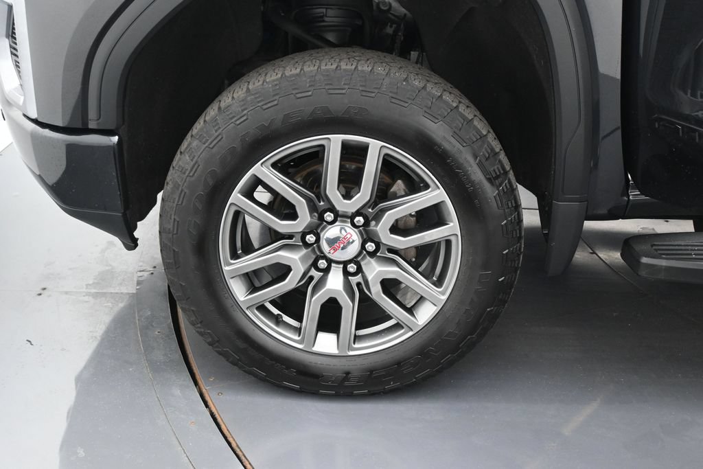 Used 2020 GMC Sierra 1500 AT4 w/ AT4 Premium Package AWD/4WD image 8