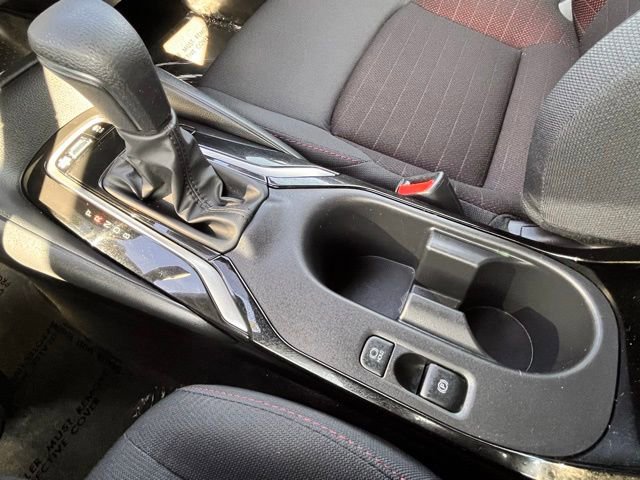 Used 2025 Toyota Corolla SE image 18