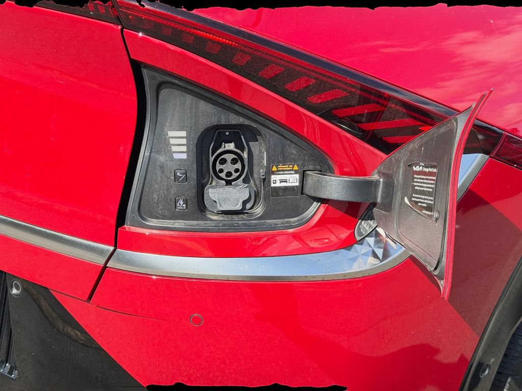 Used 2024 Kia EV6 Wind w/ Wind Technology Package AWD/4WD image 10