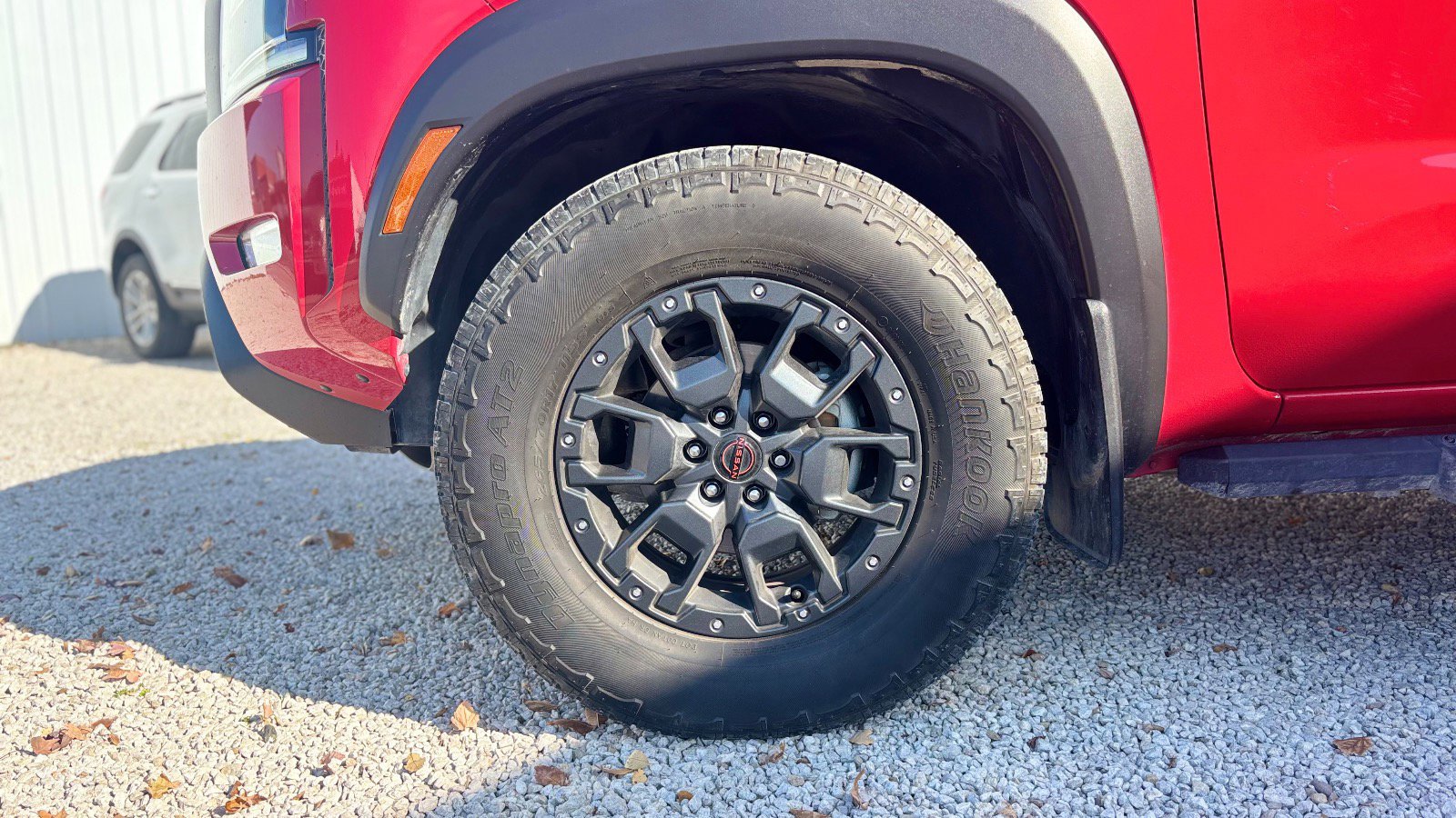 Used 2023 Nissan Frontier PRO-4X w/ Pro-4X Premium Package image 16