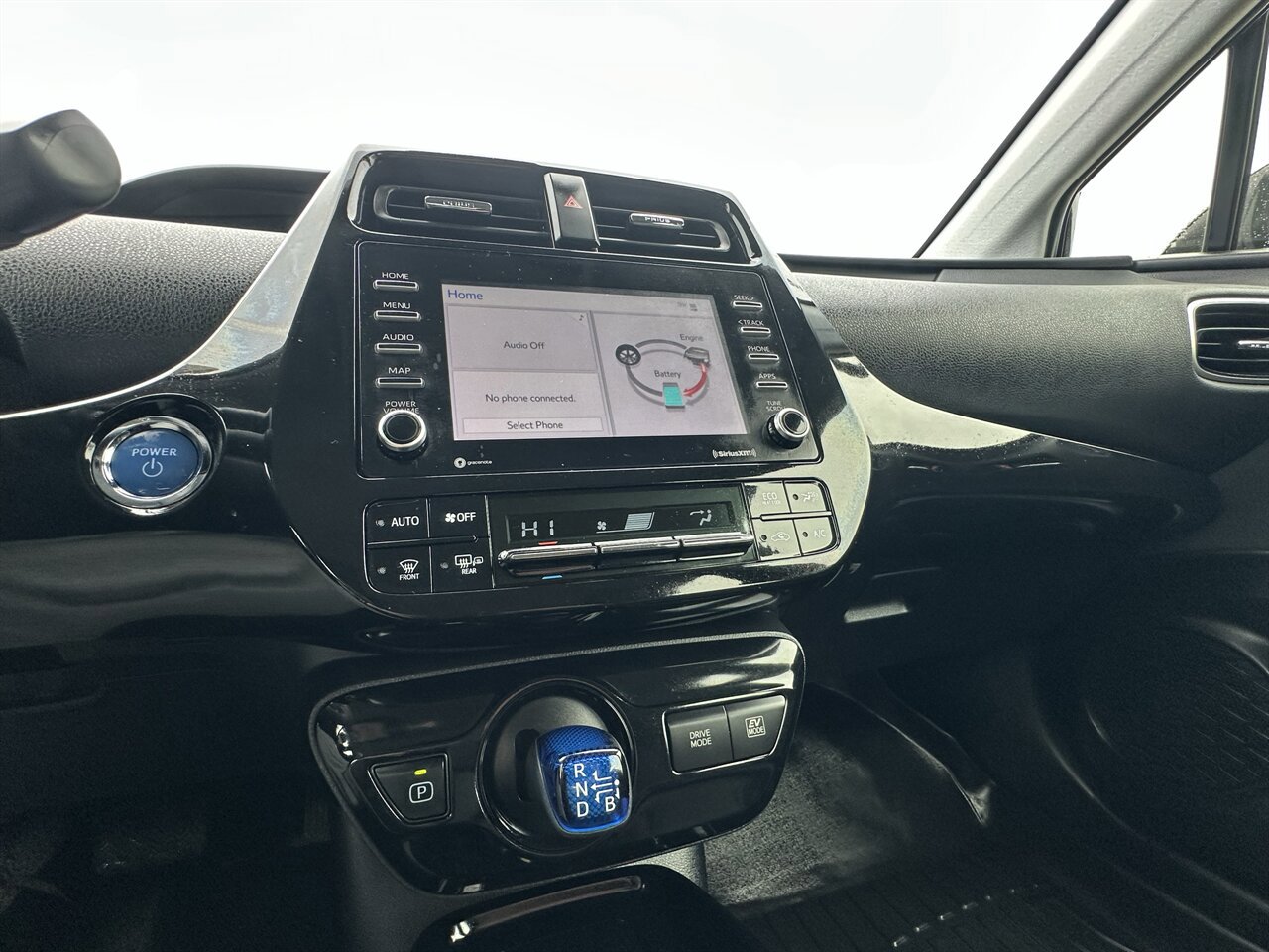 Used 2022 Toyota Prius AWD image 7