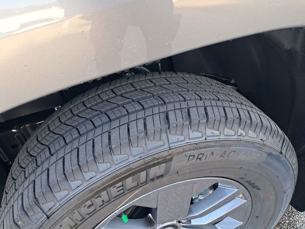 New 2026 Nissan Frontier SV w/ Tow Package image 29