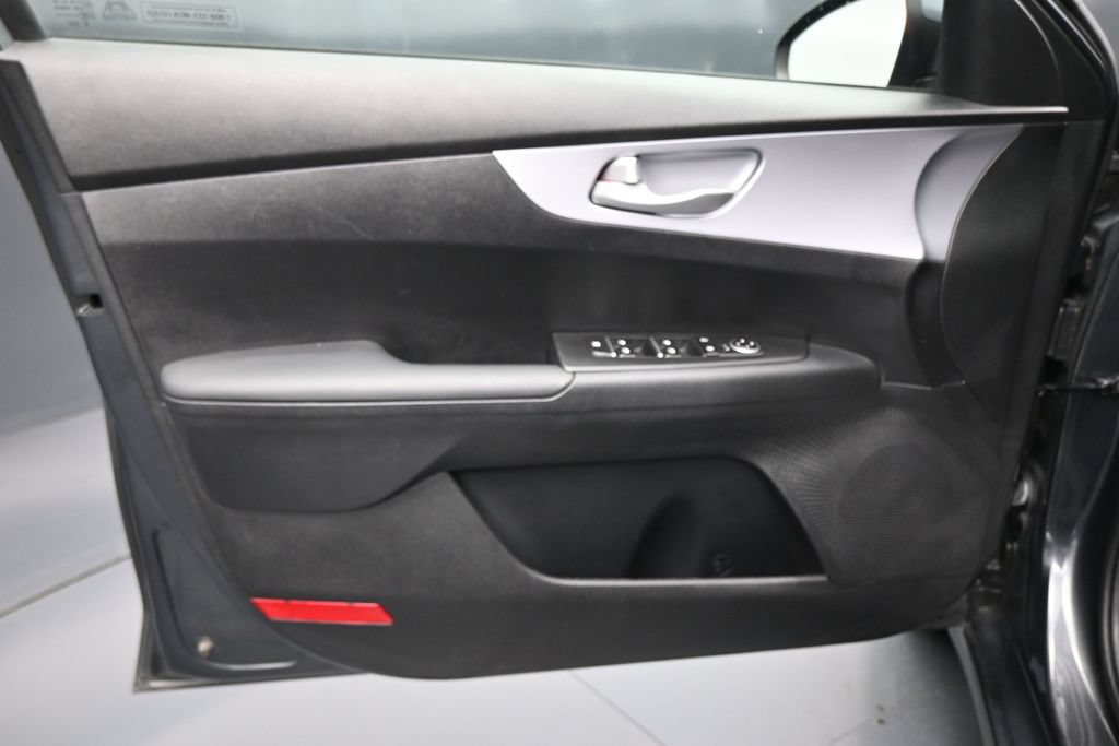 Used 2024 Kia Forte LXS FWD image 10