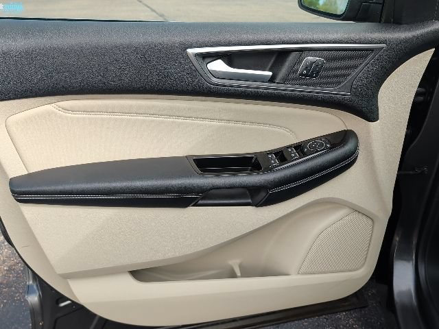 Certified 2017 Ford Edge Titanium w/ Canadian Touring Package AWD/4WD image 15