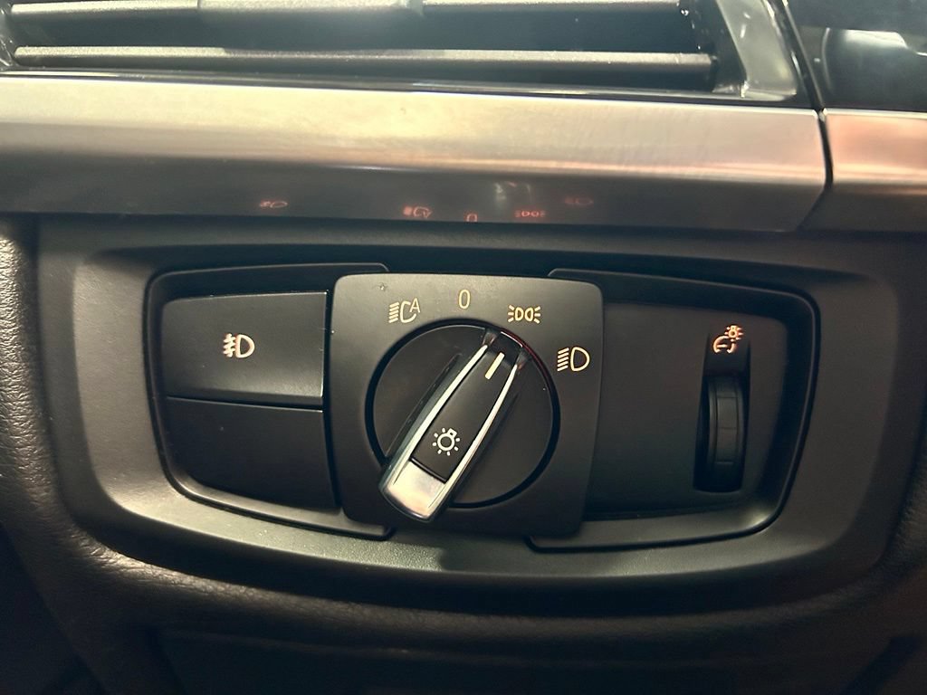 Used 2016 BMW X6 xDrive50i AWD/4WD image 12