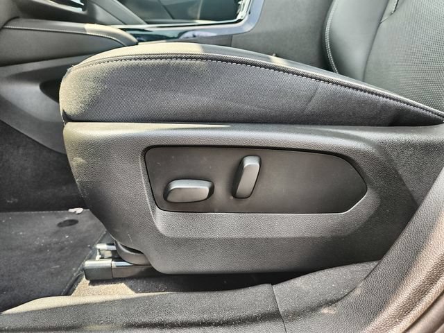 Used 2023 Buick Envision Essence FWD image 12
