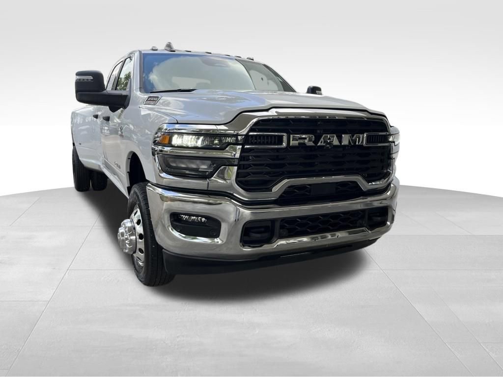 Used 2026 RAM 3500 Big Horn AWD/4WD image 2